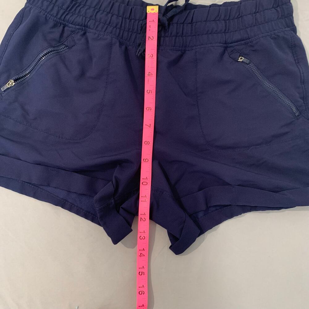 Tangerine Navy Blue Athletic Shorts
Zipper Pockets & Rolled Cuffs Size Medium - Picture 10 of 12